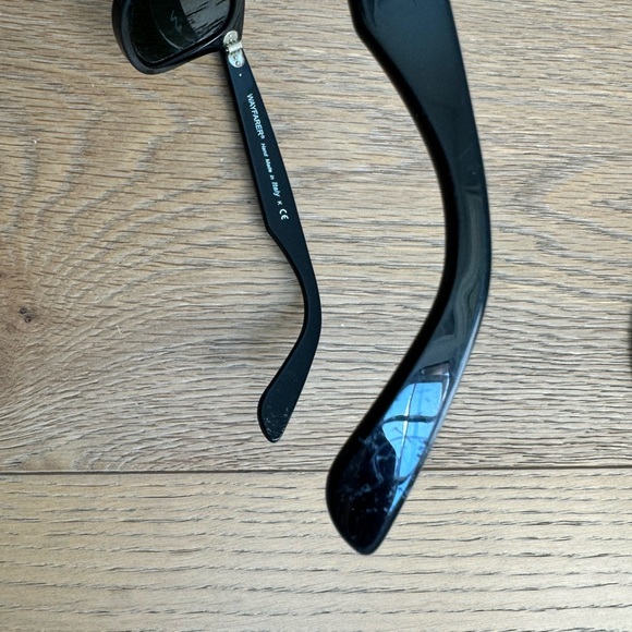 RayBan wayfarer sunglasses - Picture 3 of 6